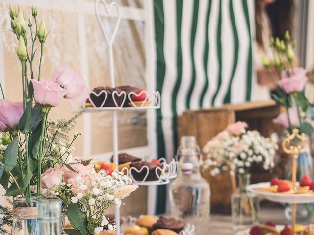 Le mariage de Chris  et Virginie à Piseux, Eure 3