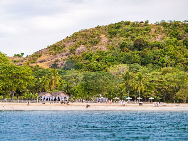 Le mariage de Aurelien et Galina à Saint-Denis, La Réunion 16