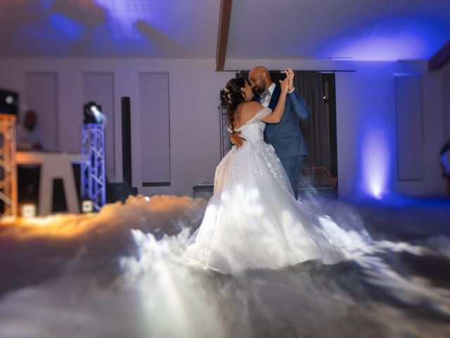 Le mariage de Vincent et Adeline à Charleval, Bouches-du-Rhône 11