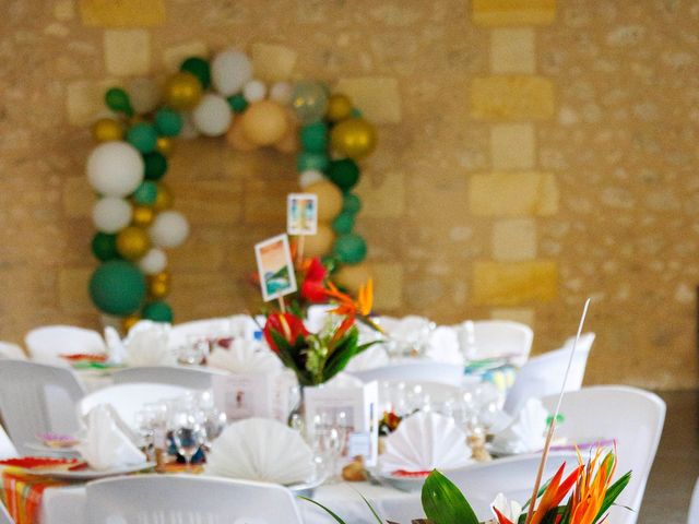 Le mariage de David et Delphine à Génissac, Gironde 11