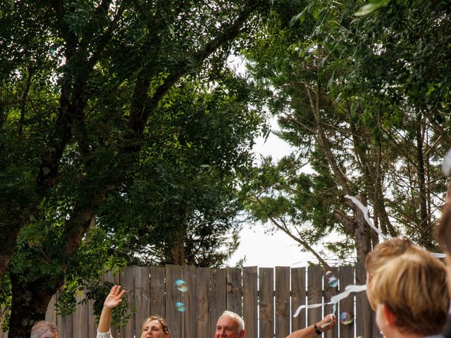 Le mariage de David et Delphine à Génissac, Gironde 13