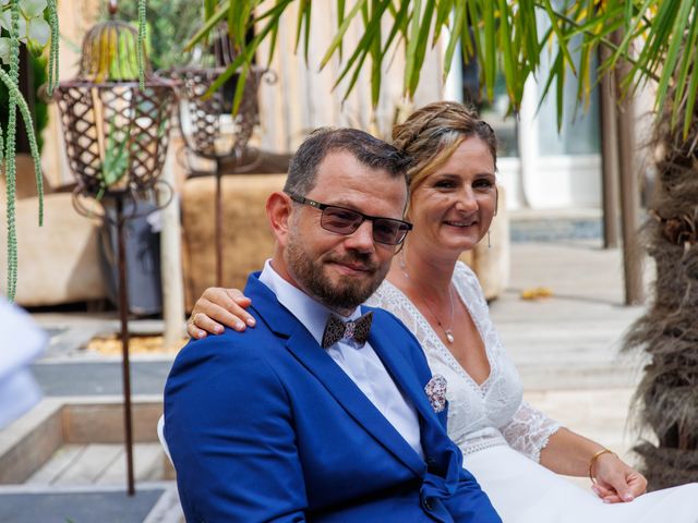 Le mariage de David et Delphine à Génissac, Gironde 16