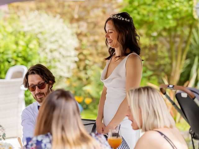 Le mariage de Erwan et Ekatarina à Tinténiac, Ille et Vilaine 137