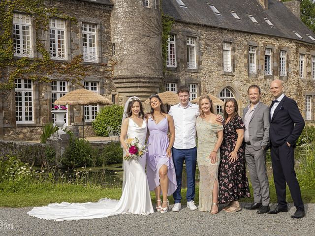 Le mariage de Erwan et Ekatarina à Tinténiac, Ille et Vilaine 173