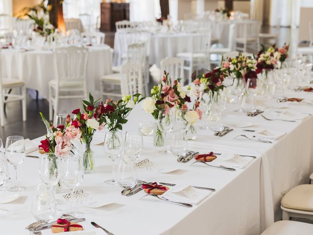 Le mariage de Julien et Anne à Vienne-en-Arthies, Val-d'Oise 23