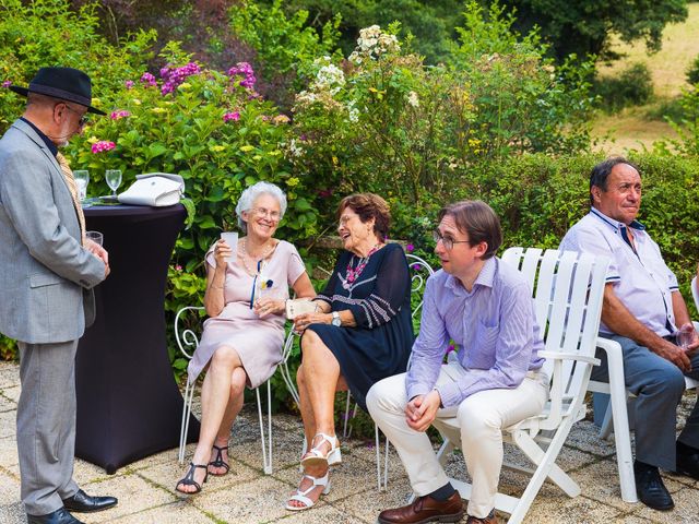 Le mariage de Tangi et Coralie à Quintin, Côtes d&apos;Armor 48