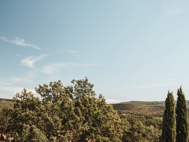 Le mariage de Alexi et Victoire à Sault, Vaucluse 3