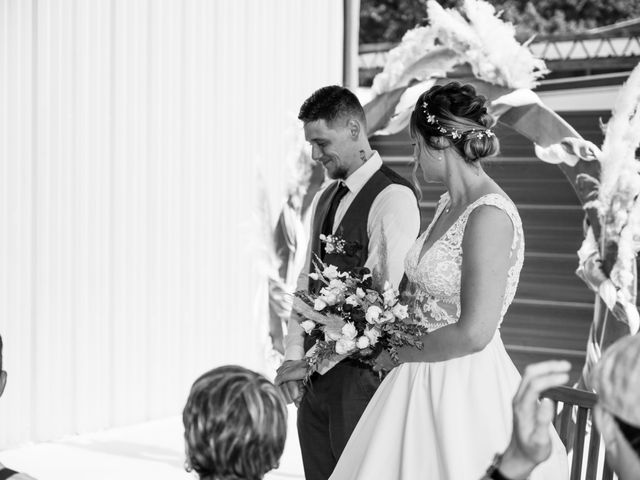 Le mariage de Geoffray  et Ophélie  à Saint-Jean-d&apos;Illac, Gironde 32