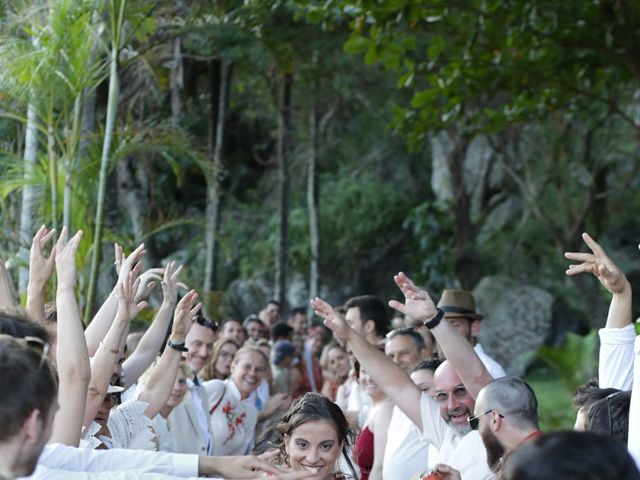 Le mariage de Sylvain et Sophie à Petite-Île, La Réunion 7