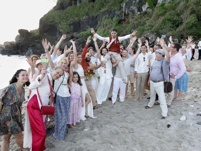 Le mariage de Sylvain et Sophie à Petite-Île, La Réunion 14