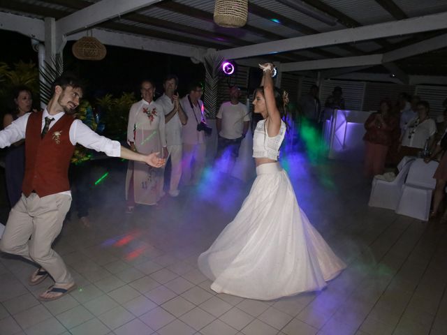 Le mariage de Sylvain et Sophie à Petite-Île, La Réunion 22