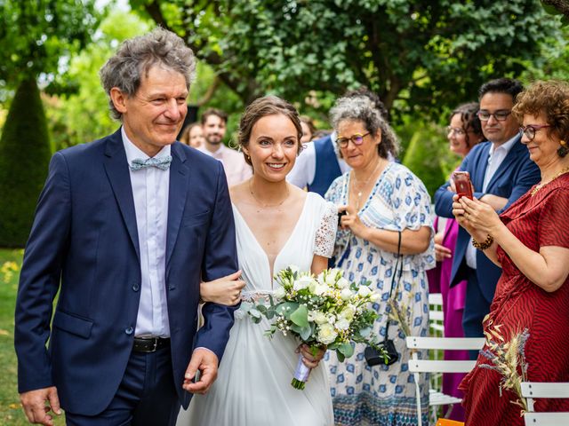 Le mariage de Thibaut et Cécile à Pertuis, Vaucluse 14