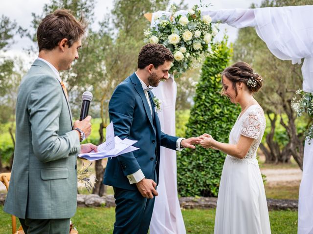 Le mariage de Thibaut et Cécile à Pertuis, Vaucluse 16