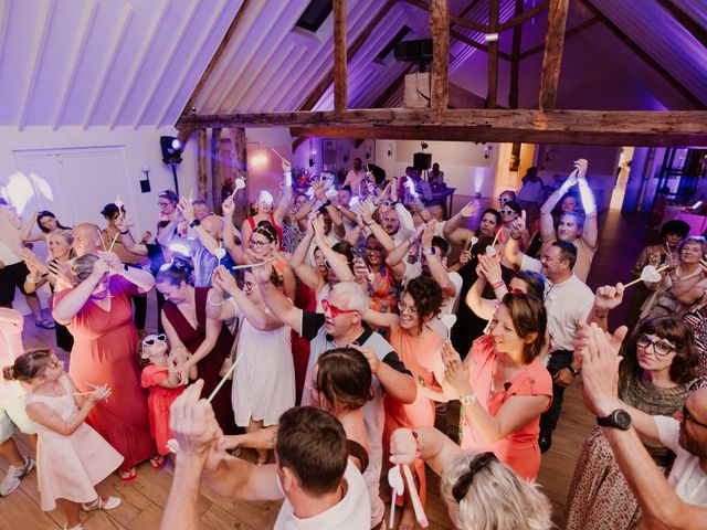 Le mariage de Florent et Coralie à Saint-Clair-sur-les-Monts, Seine-Maritime 84