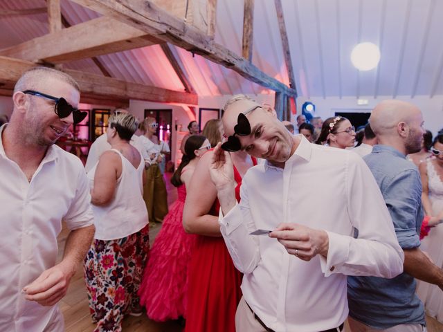 Le mariage de Florent et Coralie à Saint-Clair-sur-les-Monts, Seine-Maritime 86