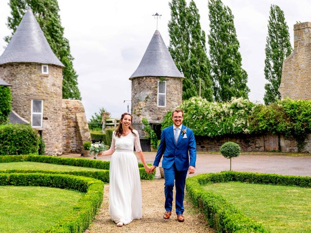 Le mariage de Kévin et Camille à Mont-Dol, Ille et Vilaine 23