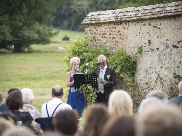 Le mariage de Emma et Laurian à Bourges, Cher 56