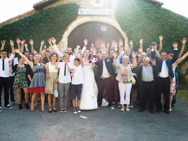 Le mariage de Anthony et Laetitia à La Taillée, Vendée 31