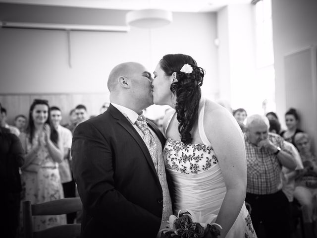 Le mariage de Anthony et Laetitia à La Taillée, Vendée 14