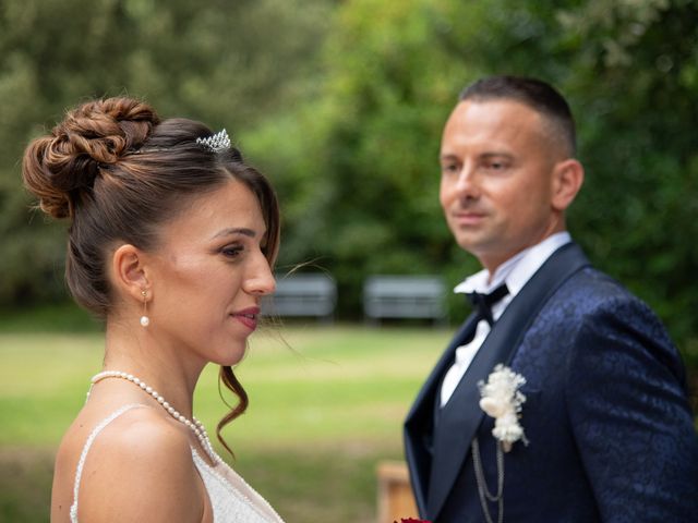 Le mariage de Christophe et Cindy à Maureilhan, Hérault 14