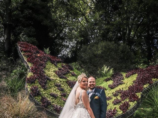 Le mariage de  Aurélien  et Marie-line à Caen, Calvados 13