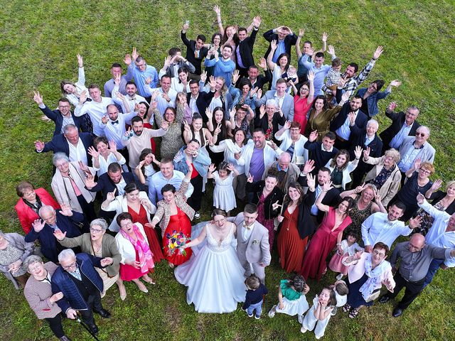 Le mariage de Nicolas et Laura à La Chapelle-Hermier, Vendée 10