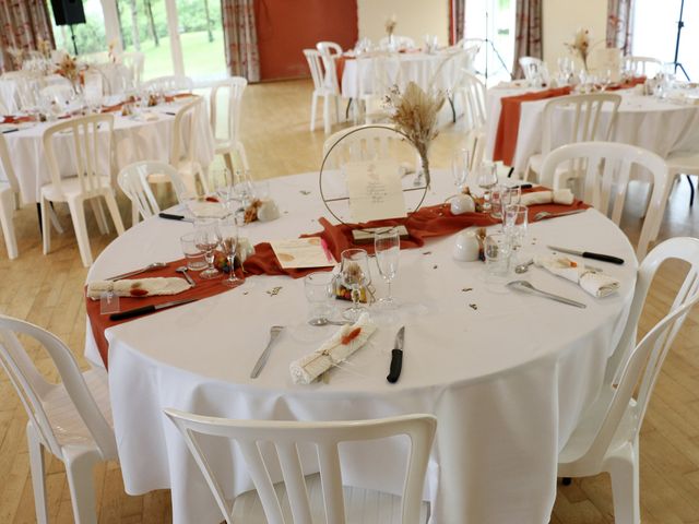 Le mariage de Nicolas et Laura à La Chapelle-Hermier, Vendée 13