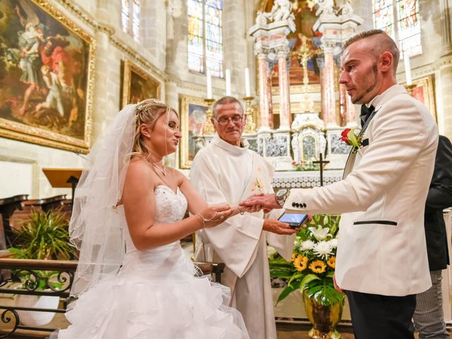 Le mariage de Fabien et Andréa à Pertuis, Vaucluse 24