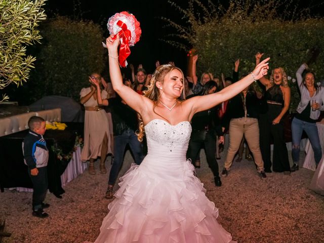 Le mariage de Fabien et Andréa à Pertuis, Vaucluse 54