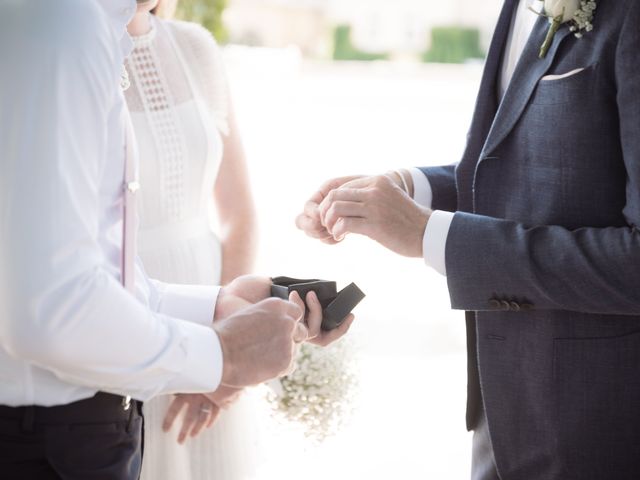 Le mariage de Josh et Jess à Lusignan, Vienne 37