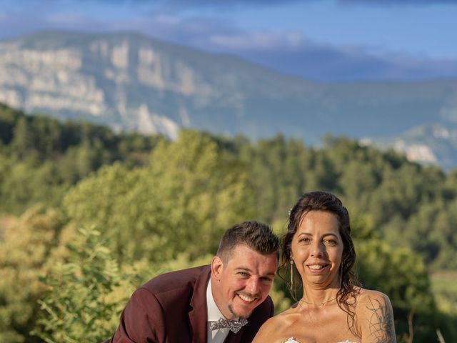 Le mariage de Thibeault et Nadia à Die, Drôme 19