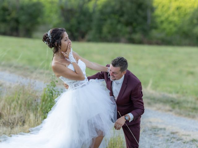 Le mariage de Thibeault et Nadia à Die, Drôme 24