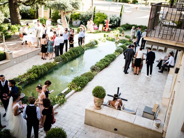 Le mariage de Antoine et Carine à Villeneuve-les-Avignon, Gard 42