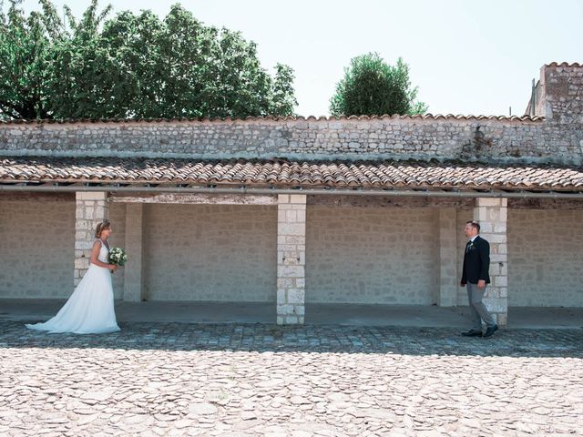 Le mariage de Julien et Marion à Breuillet, Charente Maritime 25