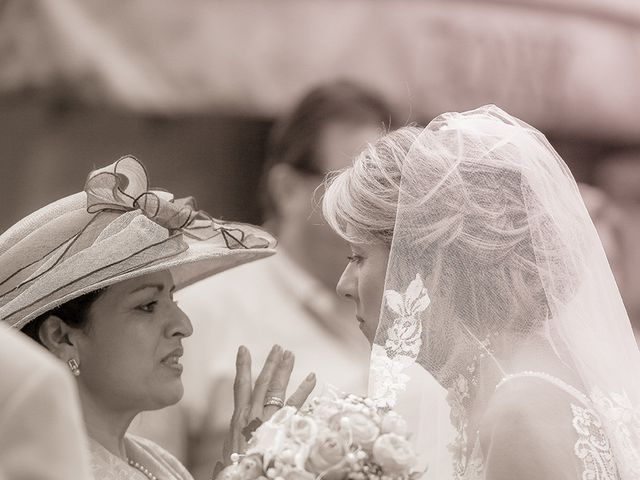 Le mariage de Emmanuel et Chrystel à Albi, Tarn 39