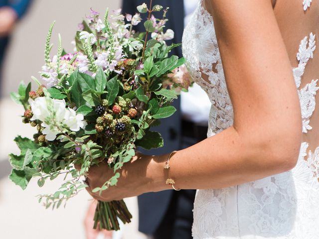 Le mariage de Alexandre et Adeline à Nuits-Saint-Georges, Côte d&apos;Or 10