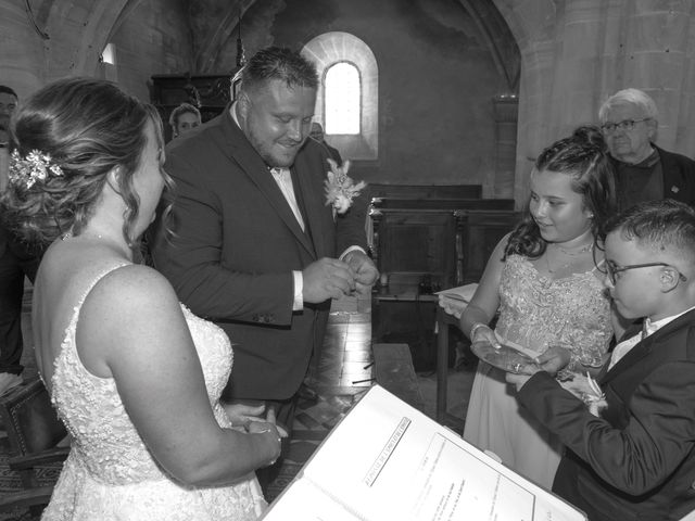 Le mariage de Mickael et Aurélie à Creully, Calvados 18