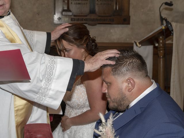 Le mariage de Mickael et Aurélie à Creully, Calvados 19