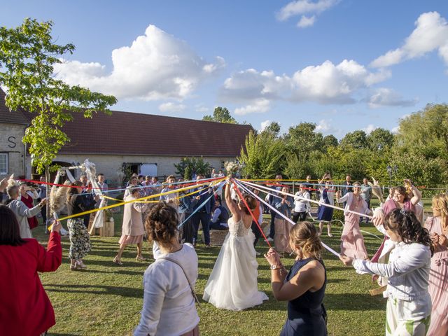 Le mariage de Mickael et Aurélie à Creully, Calvados 29