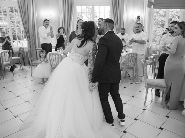 Le mariage de Adrien et Camille à Mennecy, Essonne 78