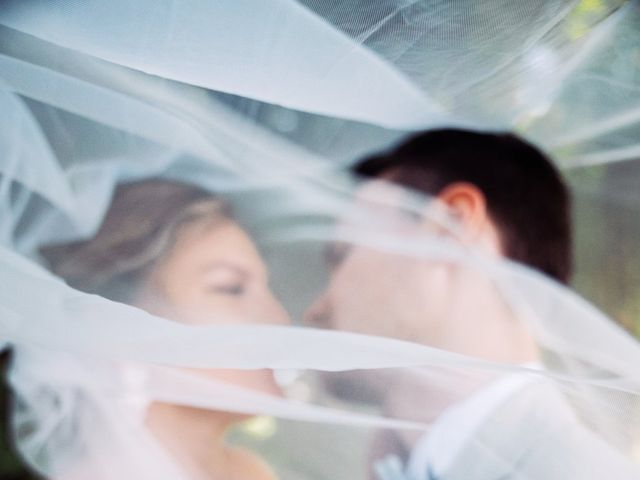 Le mariage de Florian et Chloé à Guîtres, Gironde 28