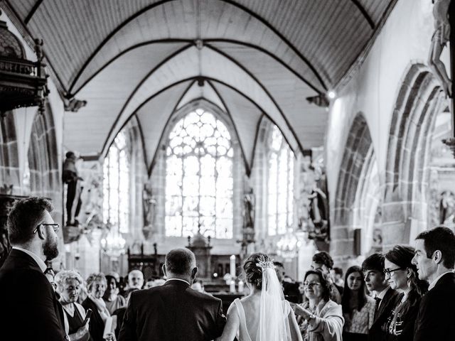Le mariage de Arthur et Gwenaelle à Guimiliau, Finistère 20