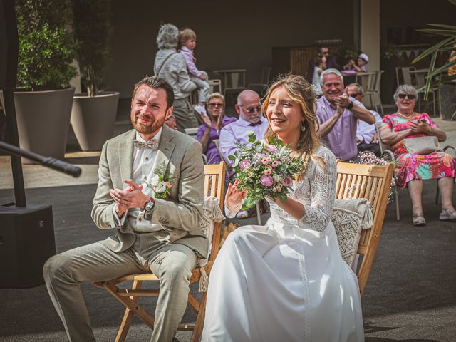 Le mariage de Christopher et Céline à Cantin, Nord 37