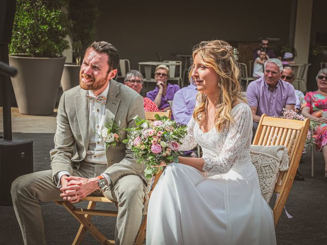 Le mariage de Christopher et Céline à Cantin, Nord 39