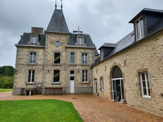 Le mariage de Emmanuel  et Nadine  à La Lucerne-d&apos;Outremer, Manche 14