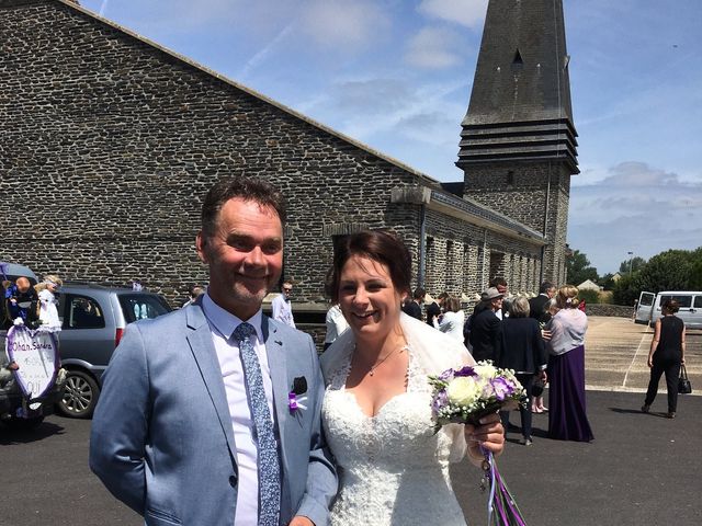 Le mariage de Yohan  et Sandra à Saint-Georges-de-Bohon, Manche 24