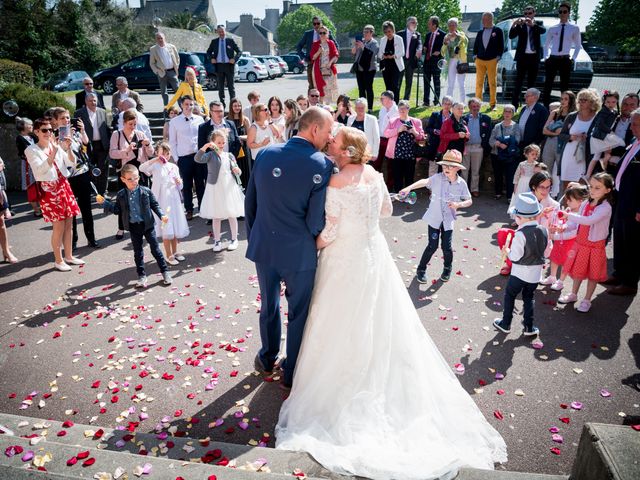 Le mariage de Laurent et Véronique à Guissény, Finistère 11