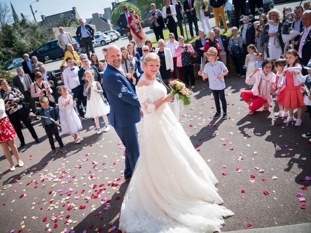 Le mariage de Laurent et Véronique à Guissény, Finistère 12