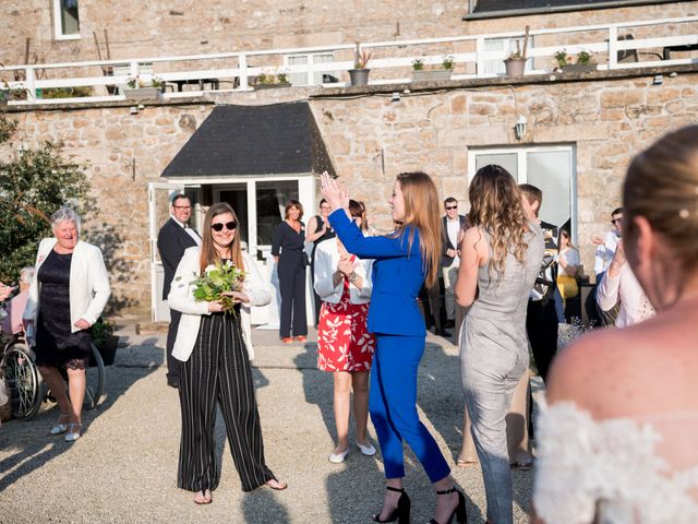 Le mariage de Laurent et Véronique à Guissény, Finistère 30