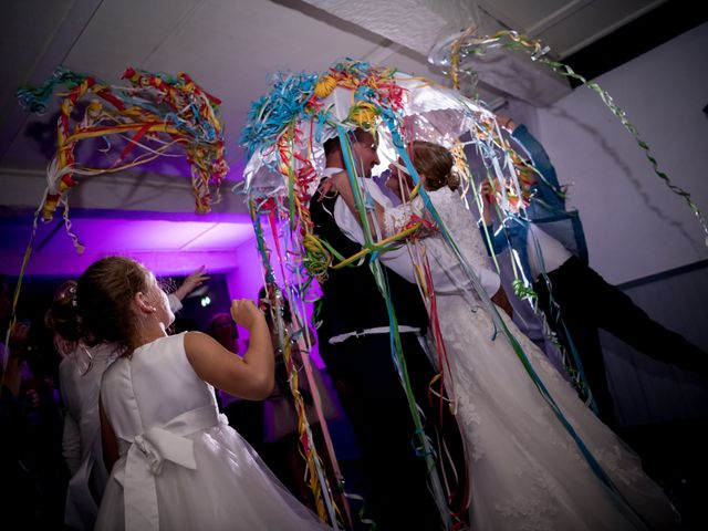 Le mariage de Laurent et Véronique à Guissény, Finistère 54